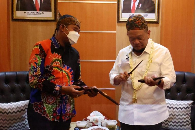 Kunker ke Kesultanan Sumenep, Ketua DPD RI Siap Perjuangkan Eksistensi Raja-Sultan di Nusantara