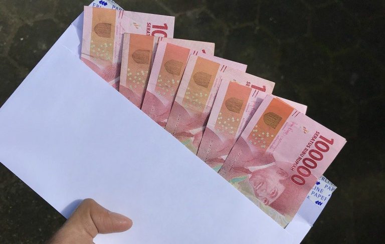 Bocor, BLT UMKM Rp1,18 T Cair ke PNS hingga Orang Meninggal