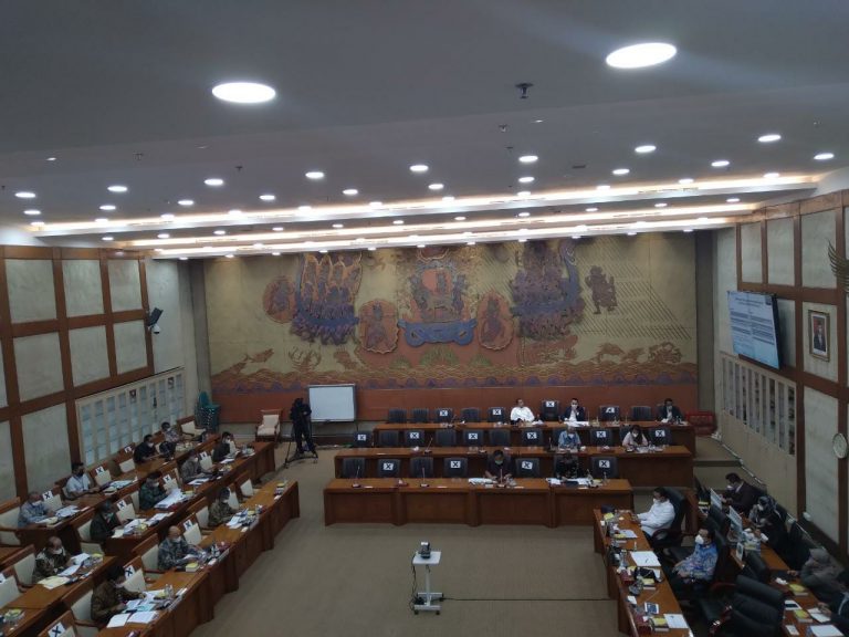 Di depan DPR, Menteri Koperasi dan UMKM Perjuangkan BLT untuk 24,8 Juta UMKM