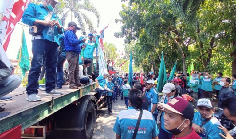 Tuntutan Buruh Jawa Timur di May Day 2021, Mulai THR Sampai Jaminan Pesangon