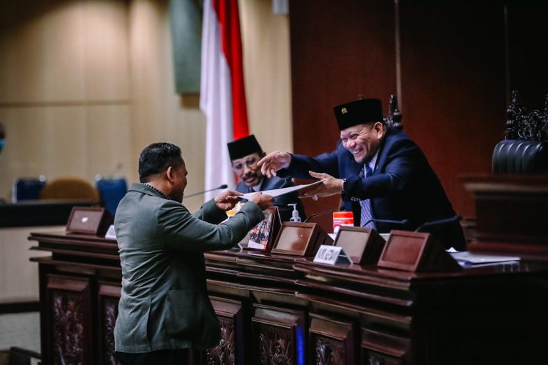 Gelar Sidang Paripurna, DPD RI Bahas Isu di Daerah dan Nasional