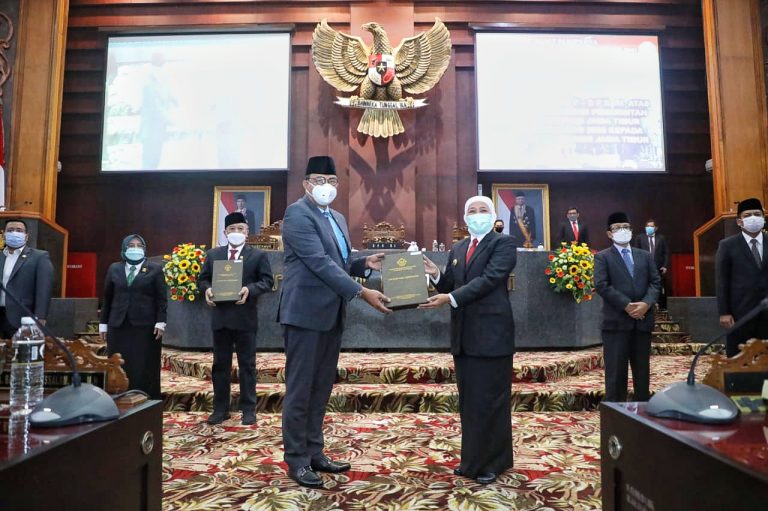 Pemprov Jatim Raih Opini WTP dari BPK RI Kesepuluh Kali, Gubernur Khofifah : Terimakasih Semua Pihak, Ini Jadi Penyemangat untuk Jatim Bangkit