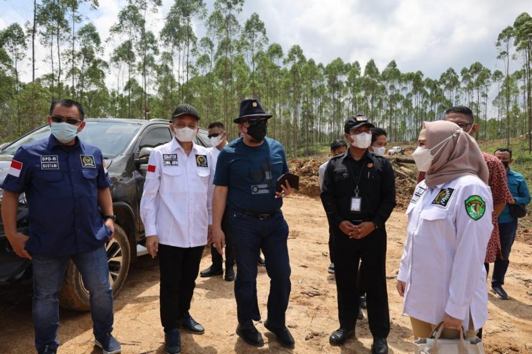 Ketua DPD RI Minta Pemprov Jatim Sikapi Protes Reklamasi Pantai di Banyuwangi