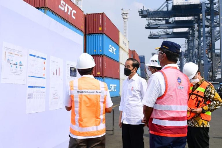 Presiden Jokowi Minta Kapolri Bongkar Pungli di Tanjung Priok