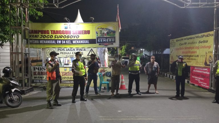 Polsek Gayungan laksanakan Penegakan Disiplin Prokes PPKM Mikro Bagi Pelaku Usaha dan Warung