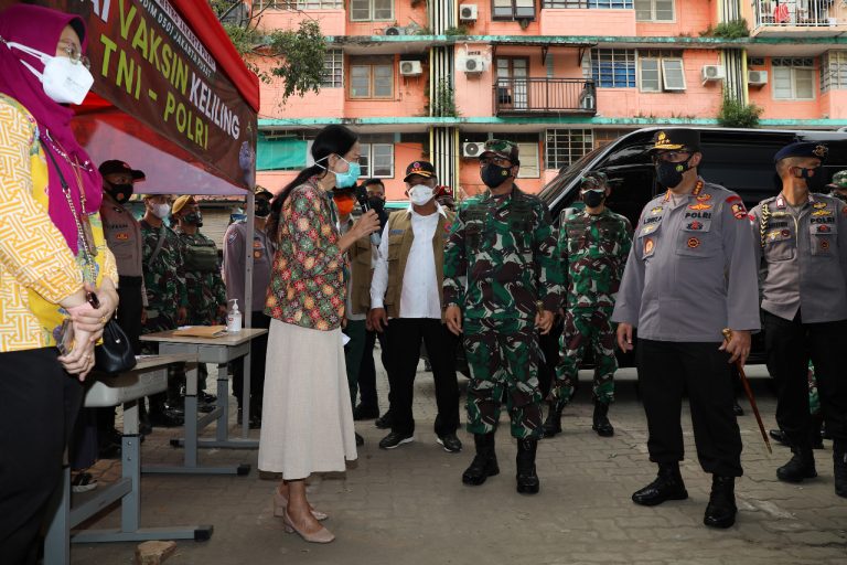 Ketua Satgas Ajak Warga Ikuti Vaksinasi Demi Pertahanan Diri