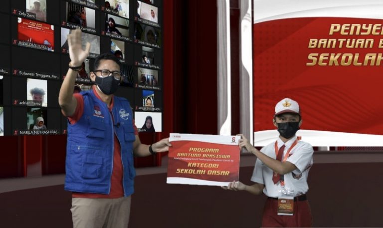 HUT ke-76 RI  Sandiaga Uno berikan 1.000 beasiswa