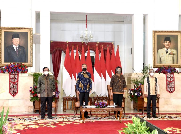 Presiden Jokowi Resmi Membuka Acara Sarasehan 100 Ekonom Indonesia