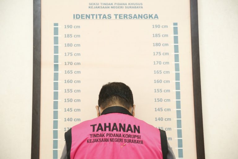 Kanwil DJP Jawa Timur I Serahkan Tersangka  Tindak Pidana Perpajakan Ke Kejaksaan