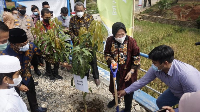 Tangani Anak Yatim Korban Pandemi Covid-19, Mensos: Kami Tengah Garap Konsep dan Model Penanganannya