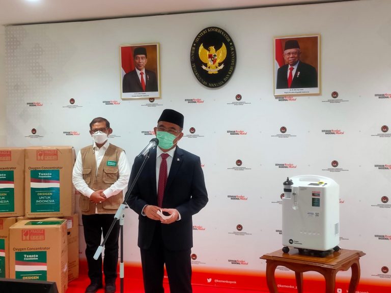 Kemenko PMK Terima Bantuan Oksigen Konsentrator untuk Pasien Covid-19