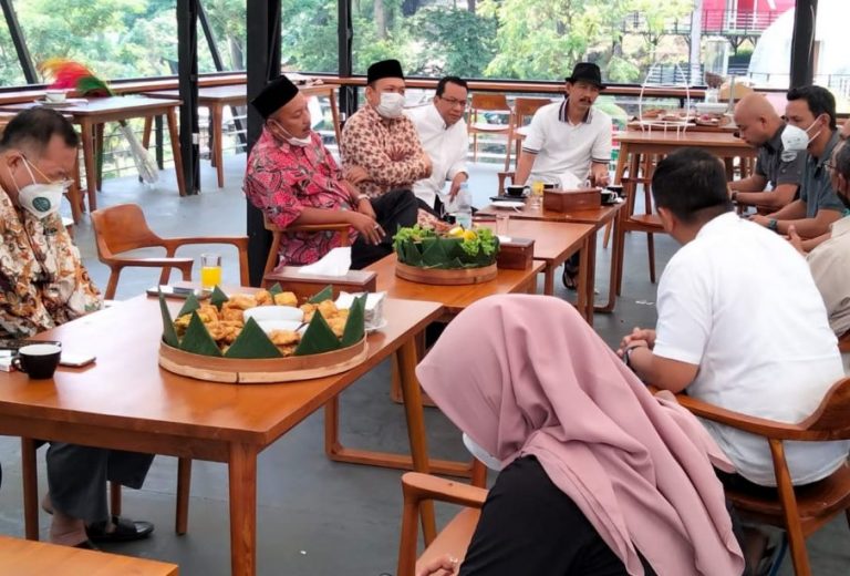 Komisi B DPRD Jatim Sarankan Pengelola The Soemo Hills Pacet Bagi Keuntungan ke Masyarakat Desa