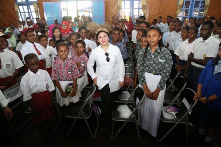 Puan Harap Vaksin untuk Anak 5-11 Tahun Bisa Normalkan Dunia Pendidikan