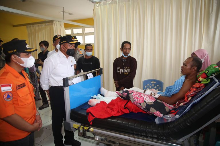 Di Lokasi Bencana Semeru, Menko PMK Tegaskan Keselamatan Korban Jadi Prioritas Utama