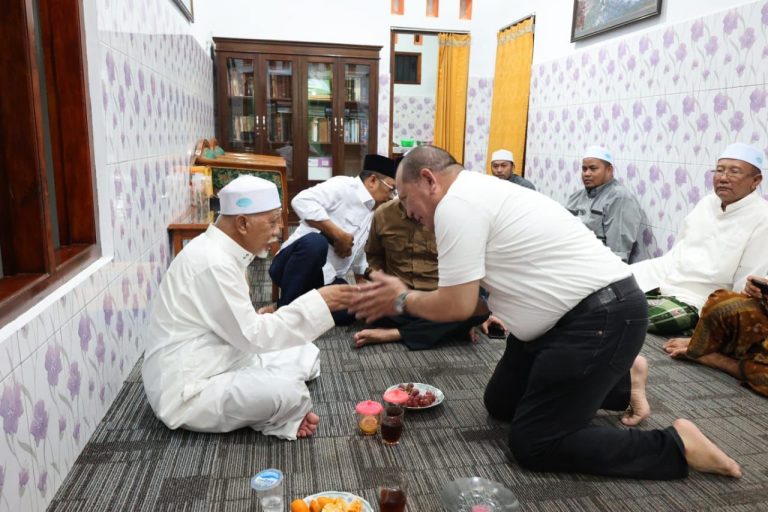 Sambangi Ponpes Daarut Tauhid, LaNyalla Rasakan Berkah Pesantren