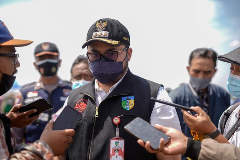 Mas Dhito Bupati Kediri Masuk Tiga Besar Kepala Daerah Idola Emak-Emak