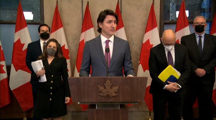 Perdana Menteri Trudeau Ajukan Undang-Undang Darurat sebagai Tanggapan Atas Protes Yang Sedang Berlangsung
