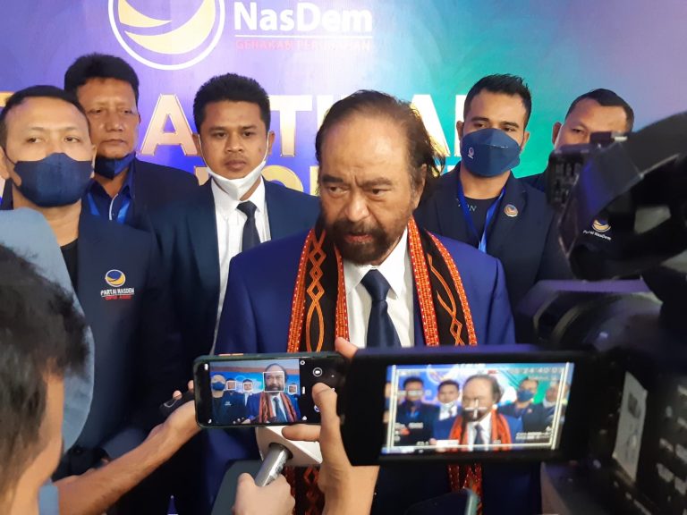 Surya Paloh Lantik Pengurus NasDem Aceh, Taufiqulhadi Sah Jadi Ketua