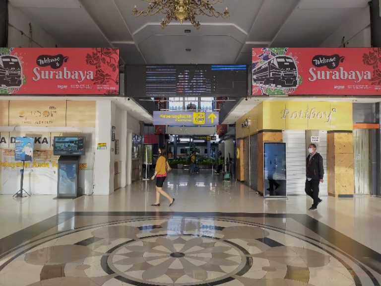 Mulai 9 Maret, Pelanggan KA Jarak Jauh yang Sudah Vaksin Lengkap Tidak Perlu Tunjukkan Hasil Antigen/PCR