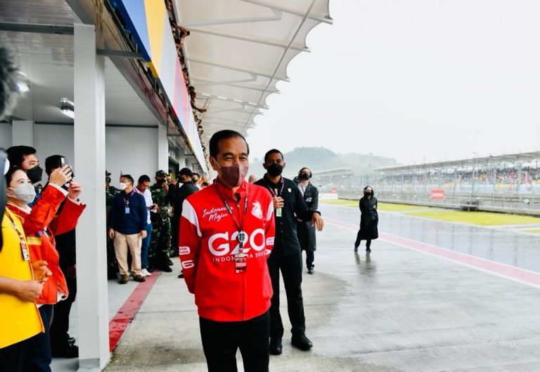 Presiden Apresiasi Masyarakat Hingga Penyelenggara MotoGP Mandalika 2022