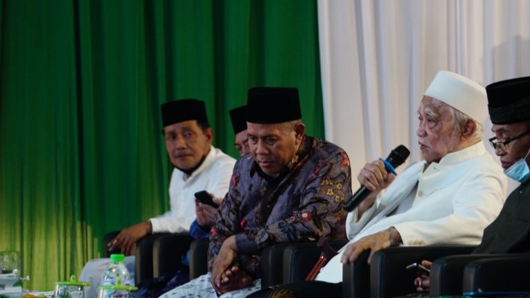 KH Anwar Manshur: Hakikat Pemimpin NU ya Pelayan Umat