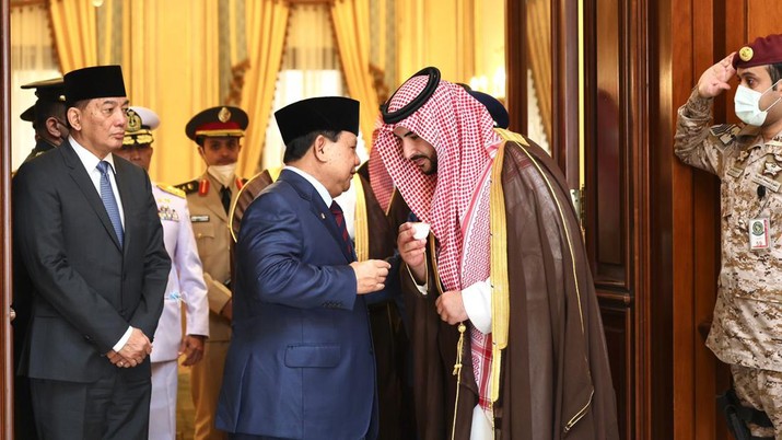 Menhan Prabowo Bertemu Wamenhan Arab Saudi, ini yang Dibahas