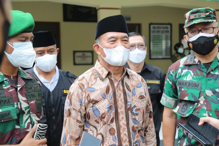 Tanggapan Menko PMK Soal Pemecatan Dokter Terawan dari IDI