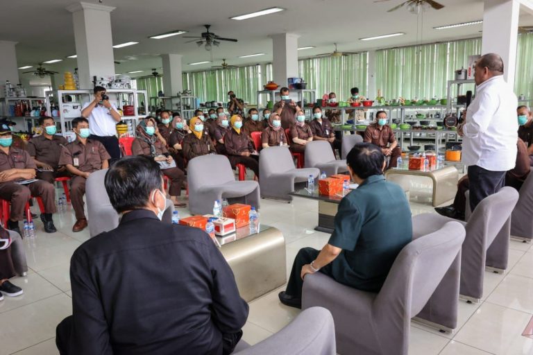 Serikat Pekerja PT Maspion Group Curhat Minyak Goreng dan Pertamax ke Ketua DPD RI