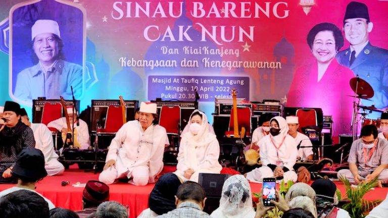 Cak Nun Hadir ditengah Keluarga Besar PDI Perjuangan, Rawat Kerukunan di Bulan Ramadhan