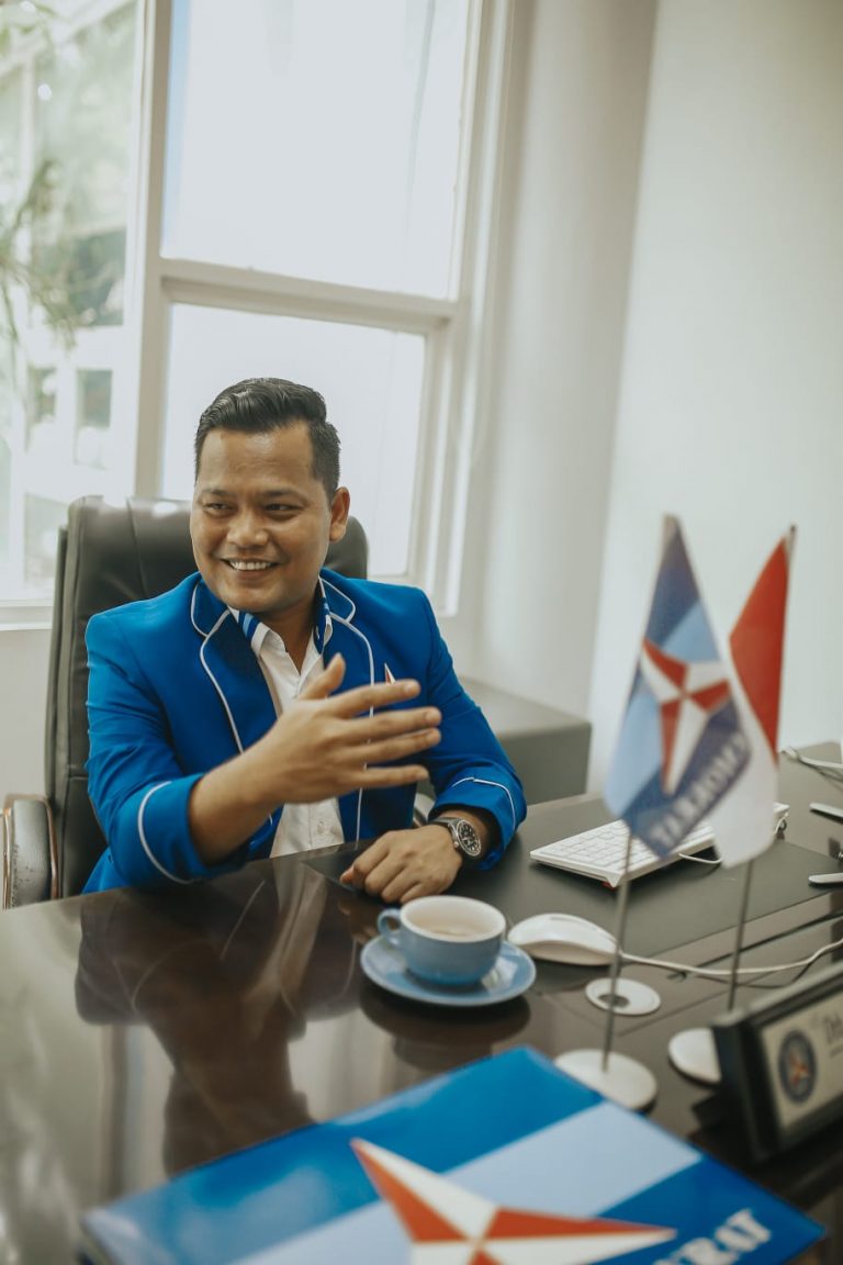 Nurdiansyah Ragukan Ketegasan Joko Widodo Tolak Penundaan Pemilu