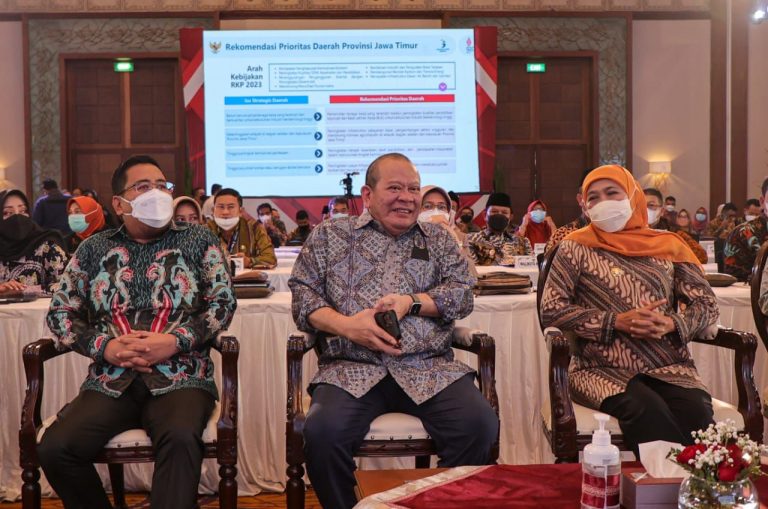 Hadiri Musrenbang Jatim, Ketua DPD RI: Rakyat Tidak Boleh Kalah dengan Oligarki