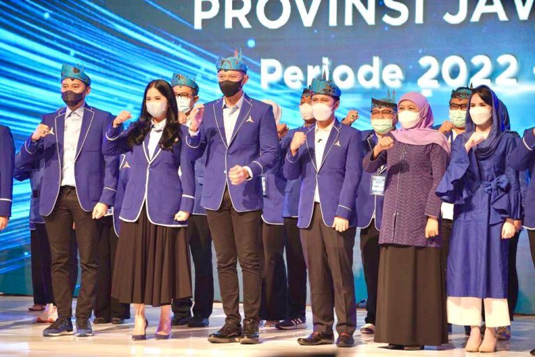 Putra Lanyalla & Khofifah hingga 10 Kepala Daerah Bergabung Demokrat Jatim