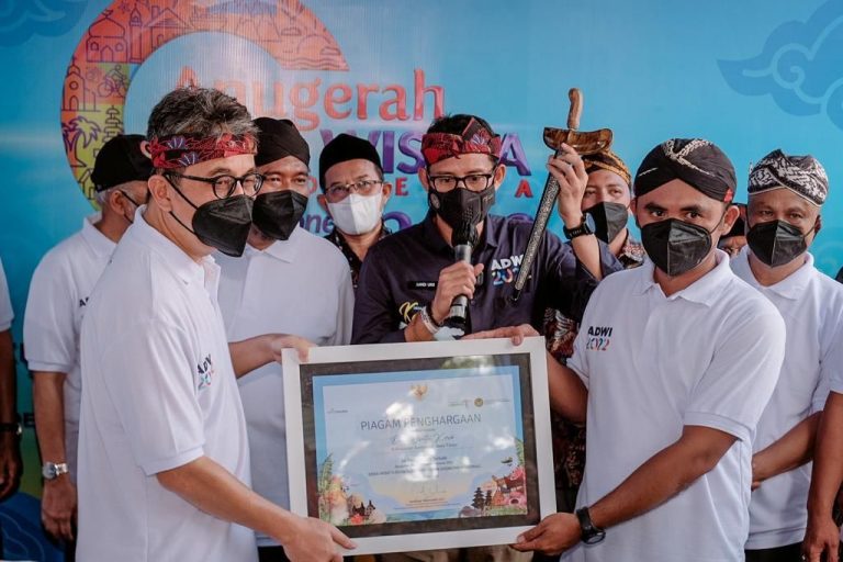 Souvenir G20: Keris dari Desa Aeng Tong-tong