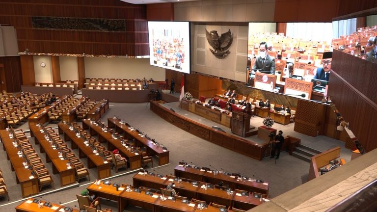 Rapat Paripurna Setujui Penghentian Pembahasan RUU Penanggulangan Bencana