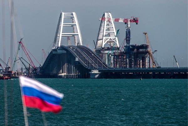 Ukraina Ancam Rusia Bakal Hancurkan Jembatan Terpanjang Eropa