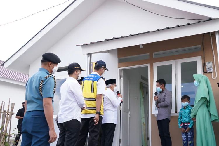 Tinjau Huntap Warga Terdampak APG Semeru, Wapres: Nggak Boleh Dijual