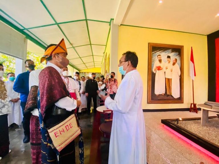 Mengenang Kehangatan Dua Sahabat Bung Karno di Serambi Soekarno