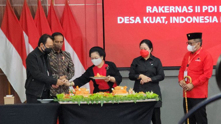 Saat Bu Mega Menggemakan Merdeka di Rakernas PDIP