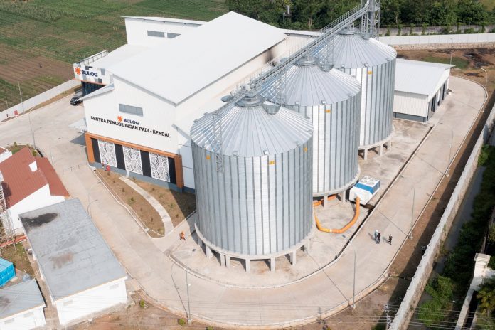 Bulog bangun 10 pabrik modern pengolahan gabah menjadi beras