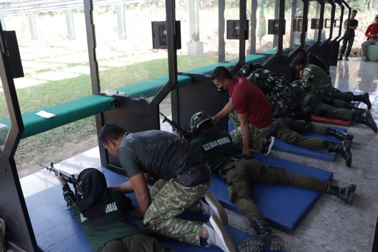 Menwa 834/Cobra Unitomo Tunjukkan Prestasi Dalam Kejuaraan Menembak