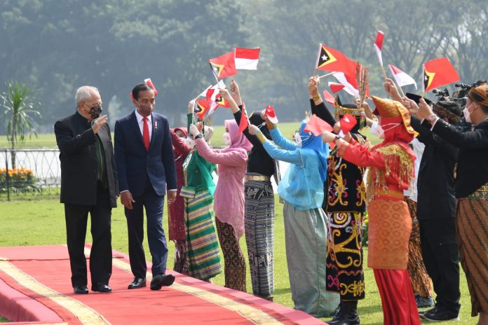 Presiden Jokowi menyambut kunjungan resmi Presiden Timor Leste José Ramos-Horta, di Istana Kepresidenan Bogor, Jawa Barat (19/07/22) (Foto: Lukas - Biro Pers Sekretariat Presiden)