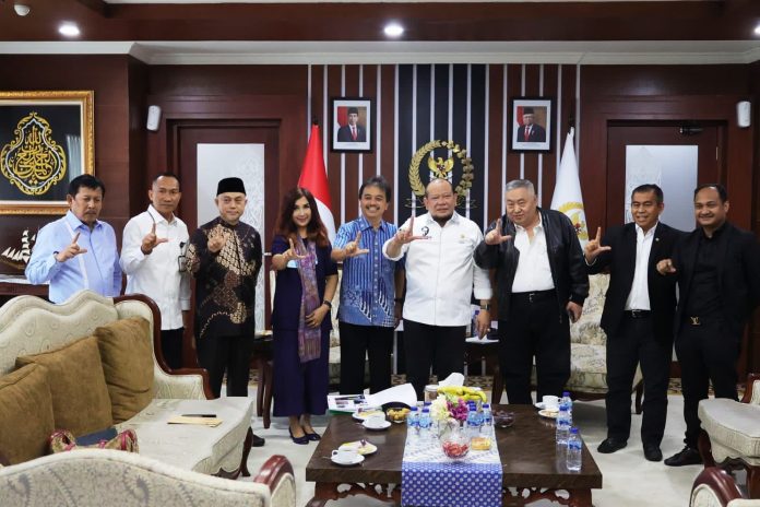 Bertemu Roy Suryo, Ketua DPD RI Singgung UU ITE yang Multi Tafsir