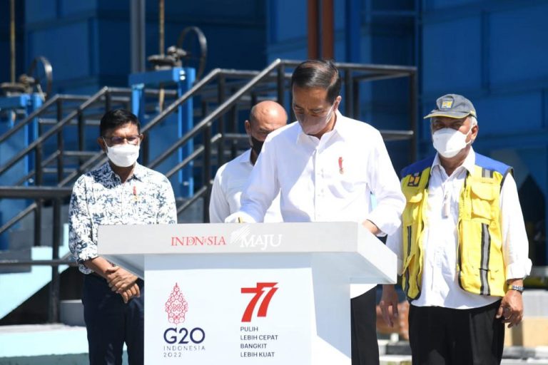 Presiden Joko Widodo Resmikan SPAM Wae Mese II