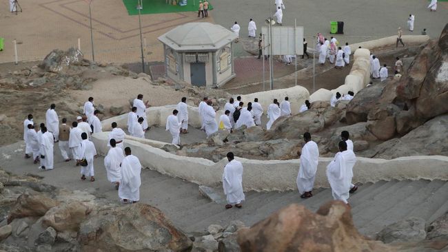 Jamaah haji saat wukuf di Arafah