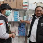 Menteri Agama RI Yaqut Cholil Qoumas mencoba rompi penurun suhu