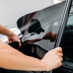 ilustrasi kaca film mobil