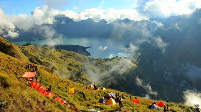 BMKG: Suhu Kaki Gunung Rinjani Capai 12 Derajat Celcius