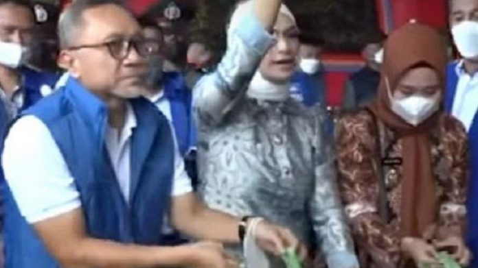 Jokowi Sindir Zulhas