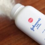 Bedak bayi Johnson & Johnson