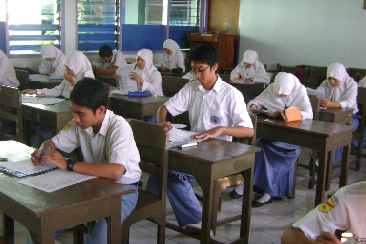 ilustrasi suasana dalam kelas pembelajaran